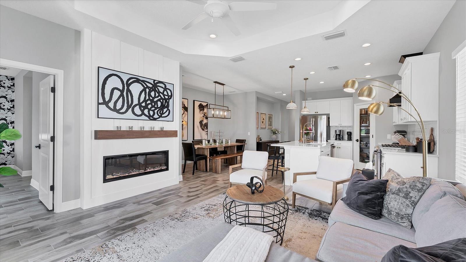 Image 12 of 72 For 12949 True Blue Circle