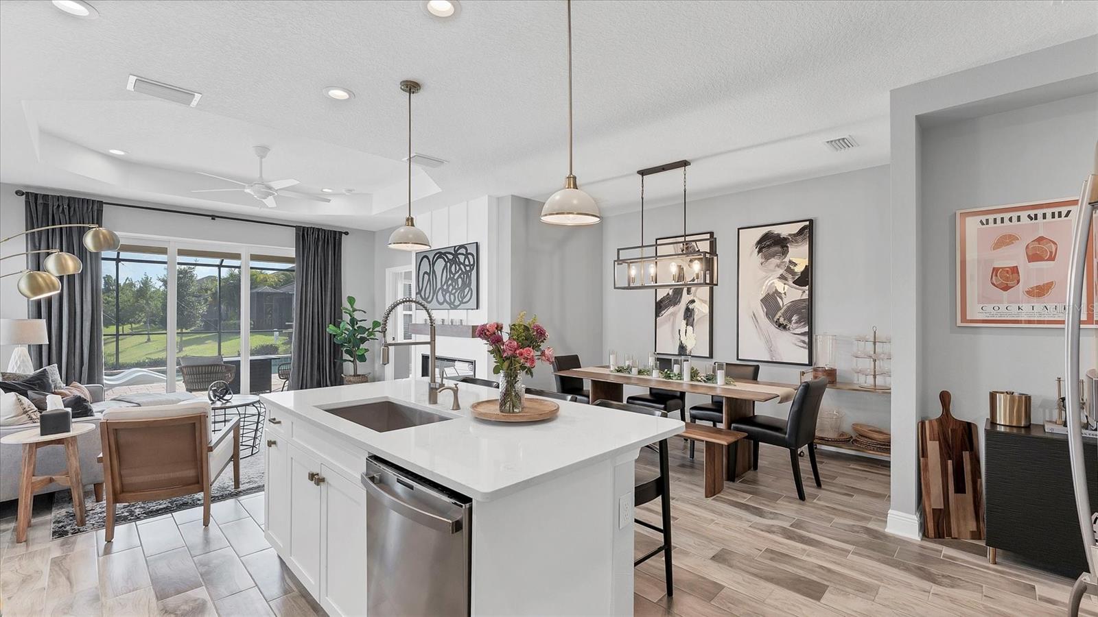 Image 21 of 72 For 12949 True Blue Circle