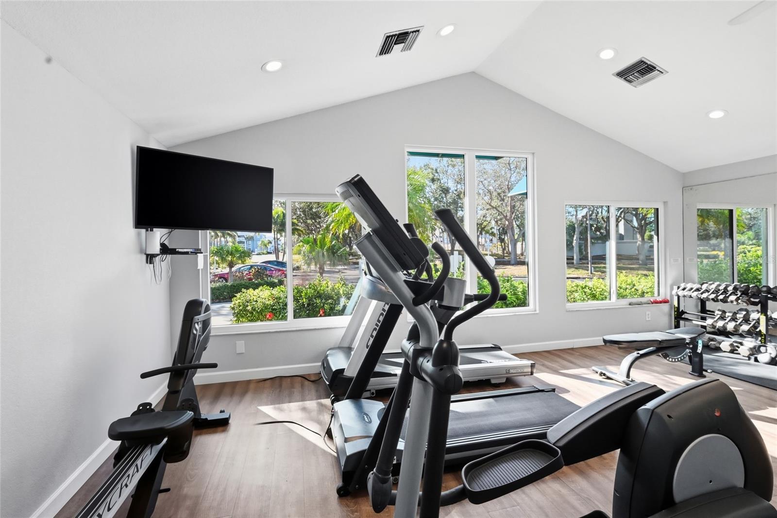 Image 37 of 55 For 321 108th Street W 120