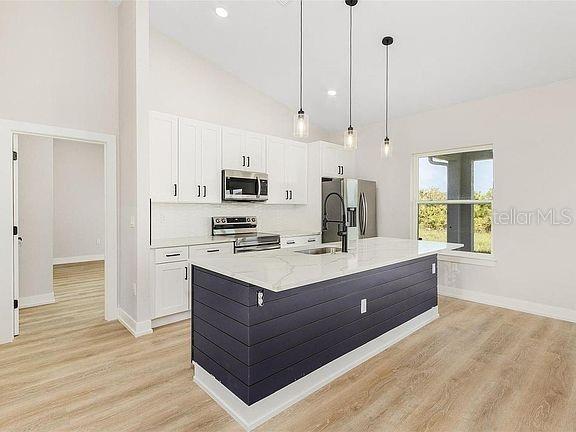 Image 3 of 10 For 9225 Arberg Street