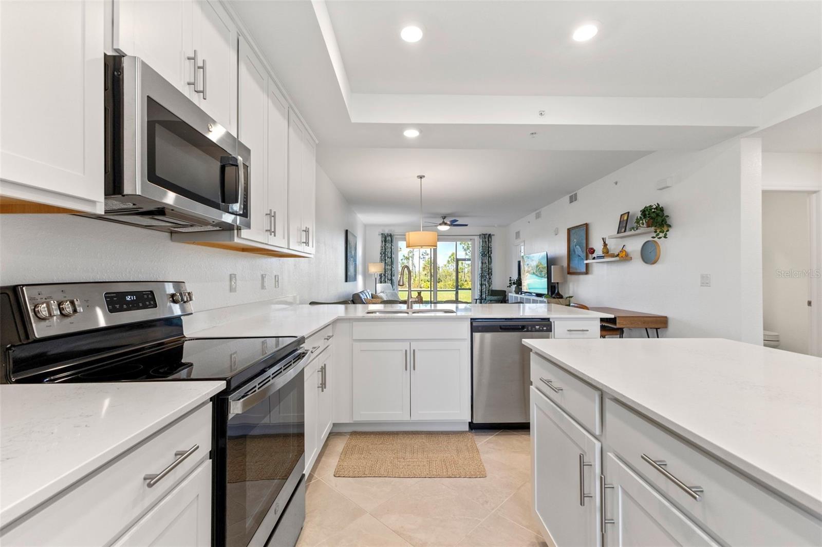 Image 14 of 48 For 12240 Wellen Golf Street 104