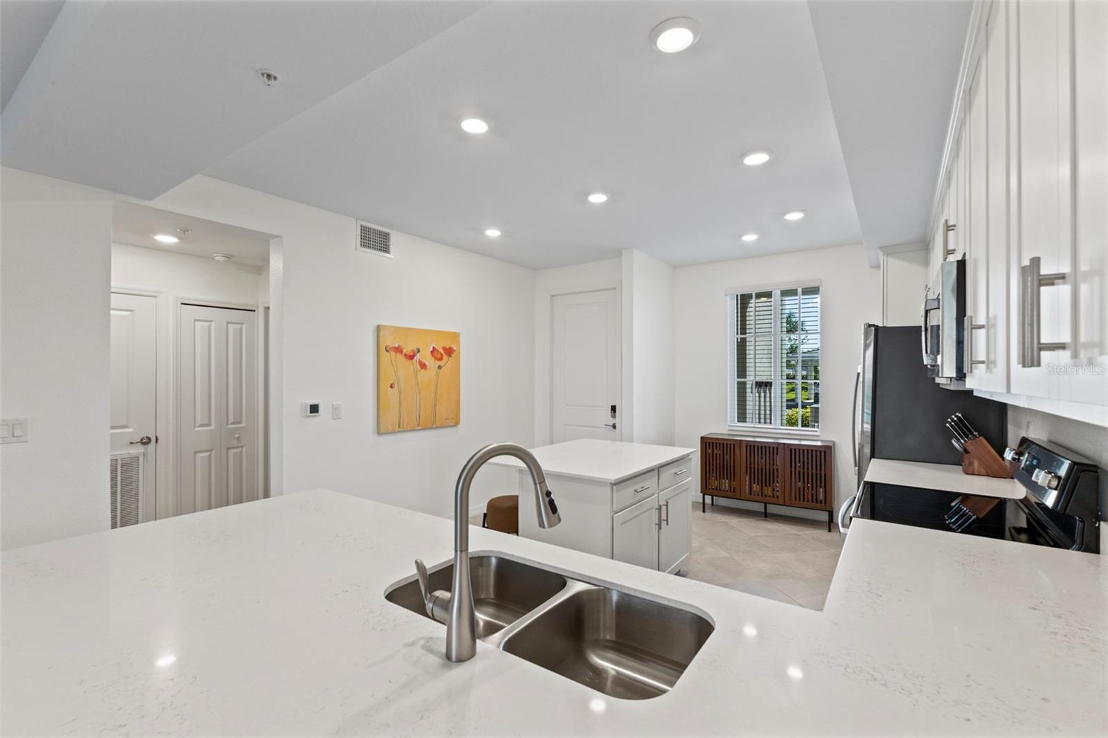 Image 16 of 48 For 12240 Wellen Golf Street 104