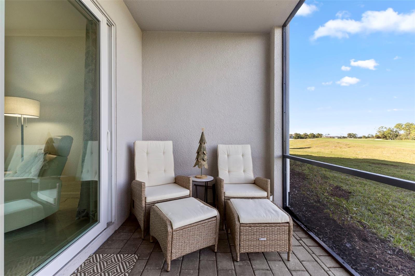 Image 28 of 48 For 12240 Wellen Golf Street 104