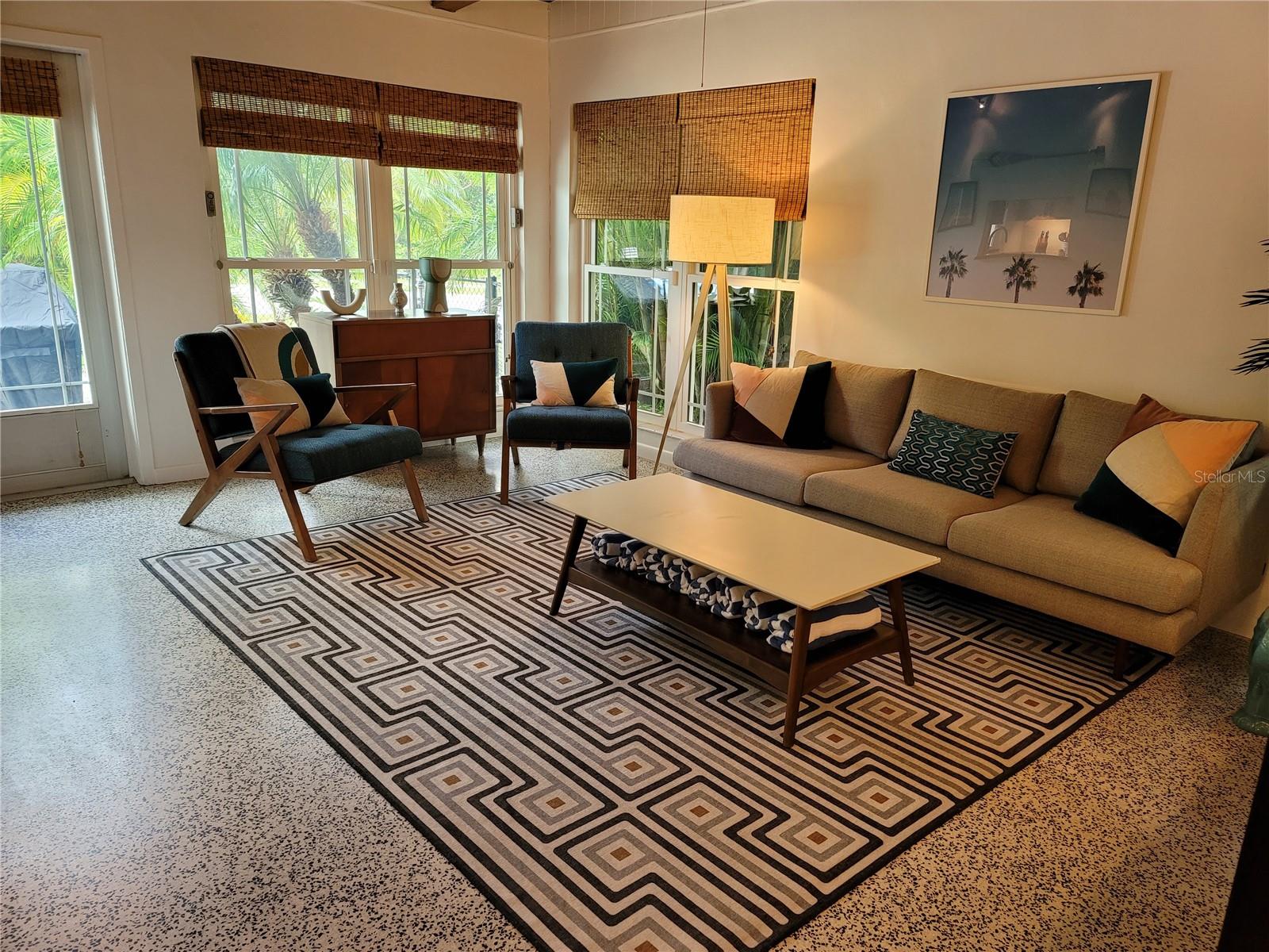 Image 12 of 34 For 8010 Marina Drive