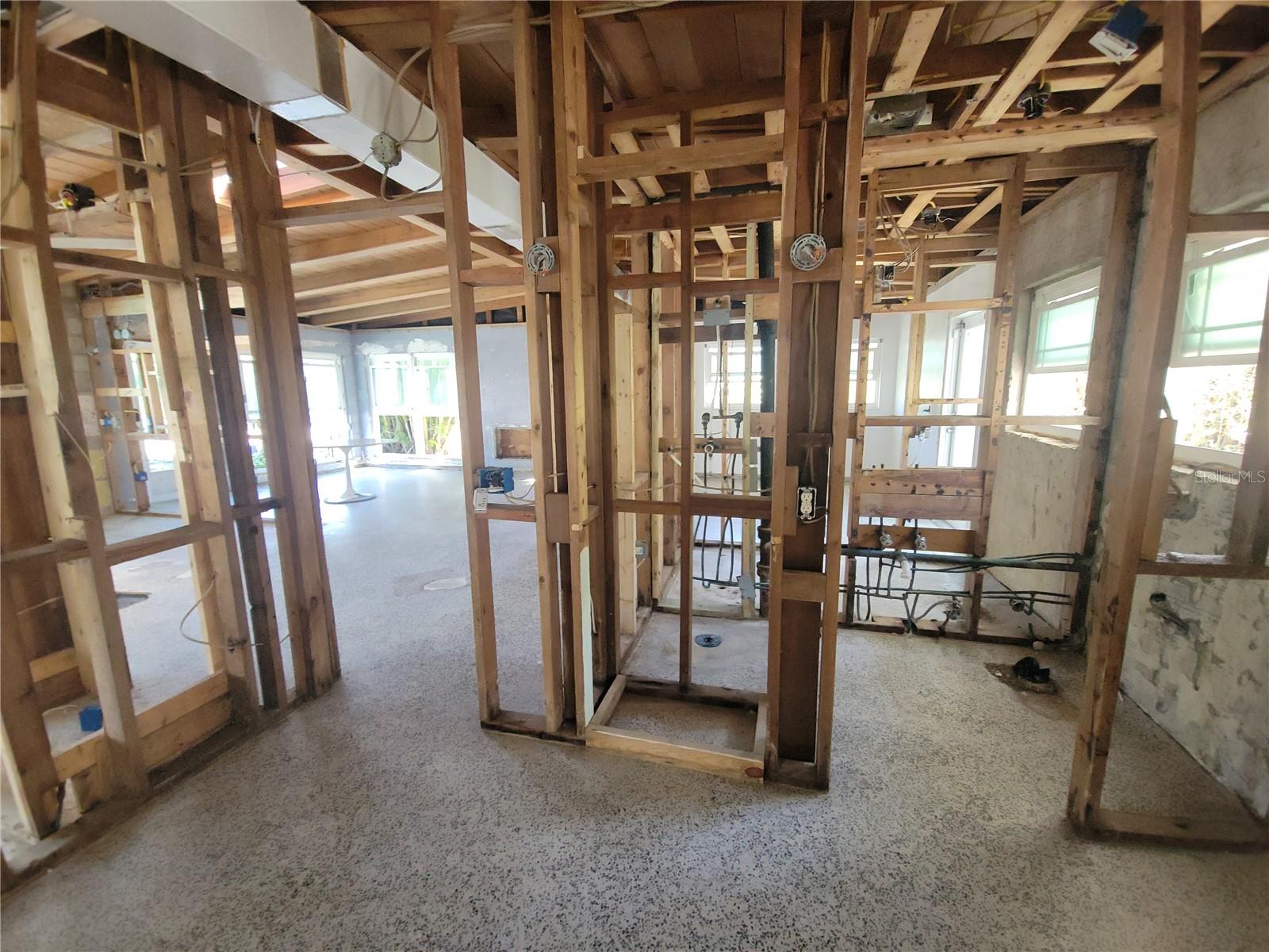 Image 7 of 34 For 8010 Marina Drive