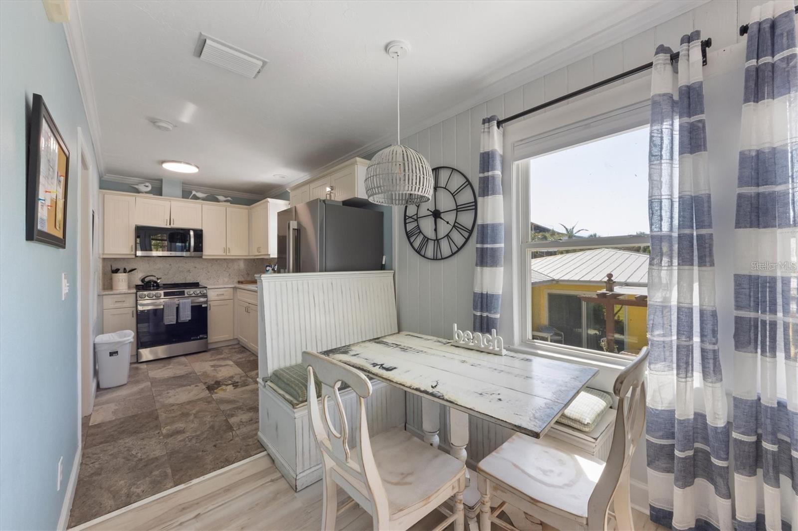 Image 13 of 36 For 110 Oak Avenue A