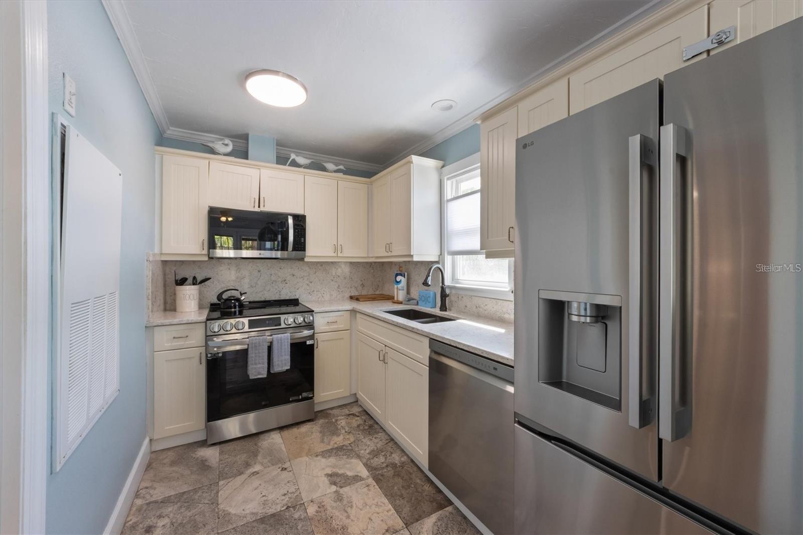 Image 15 of 36 For 110 Oak Avenue A