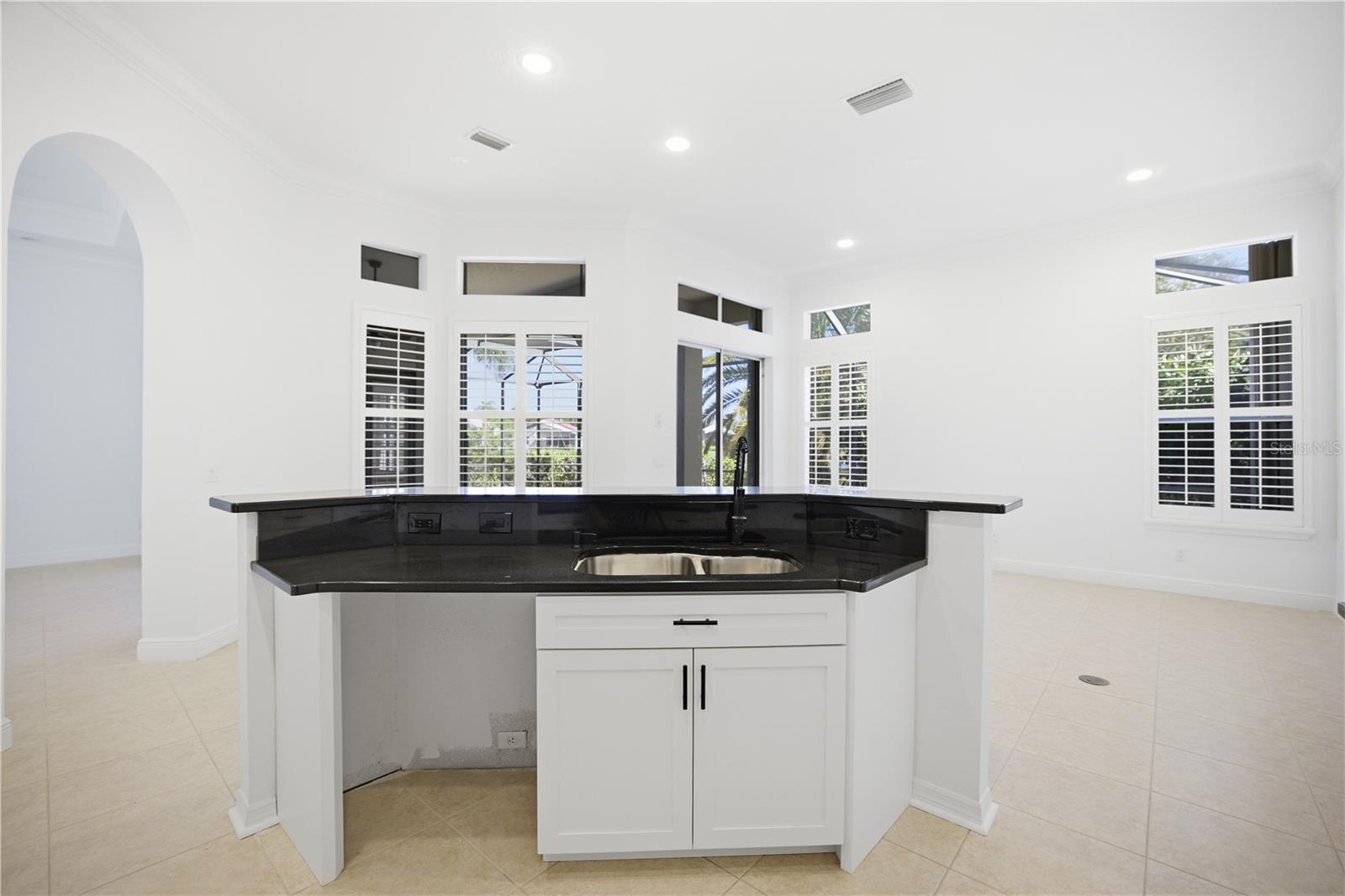 Image 11 of 45 For 6507 41st Court E