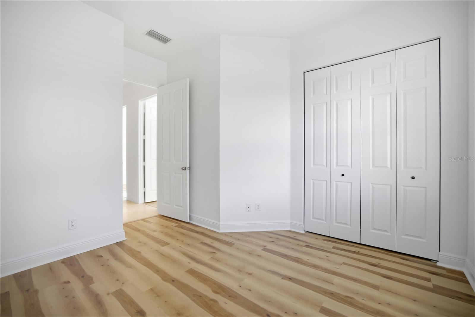 Image 16 of 45 For 6507 41st Court E