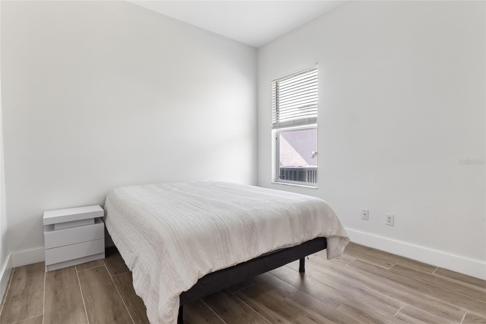 Image 12 of 47 For 12516 24th Street E