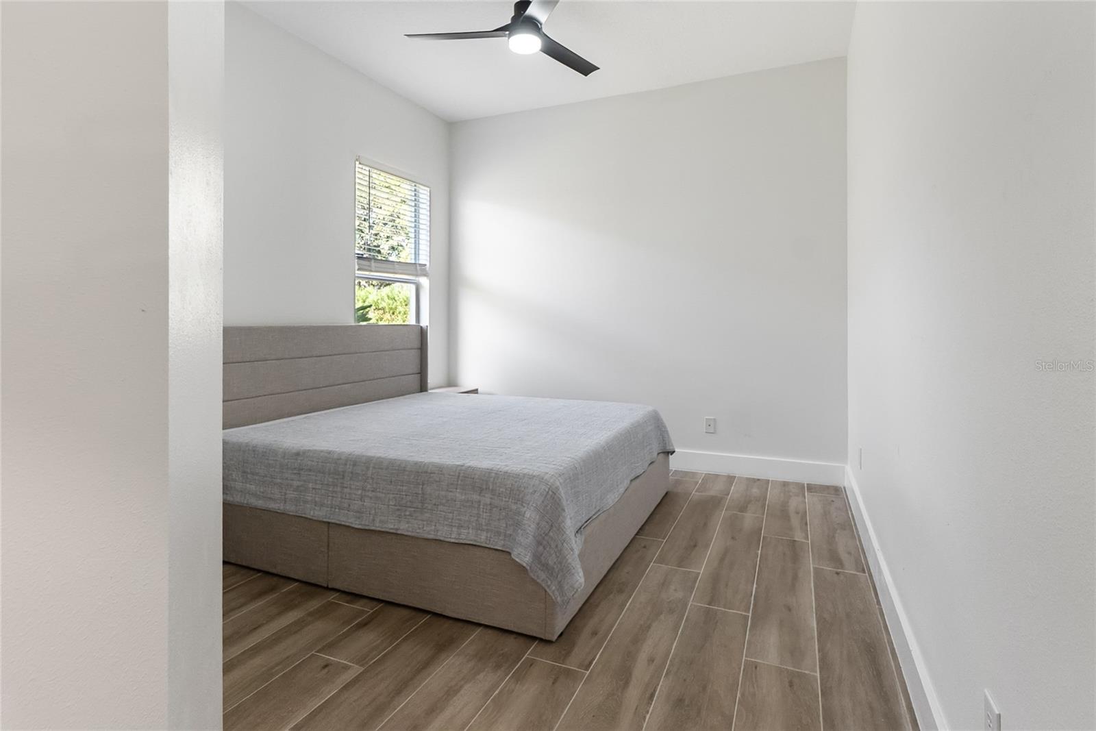 Image 13 of 47 For 12516 24th Street E