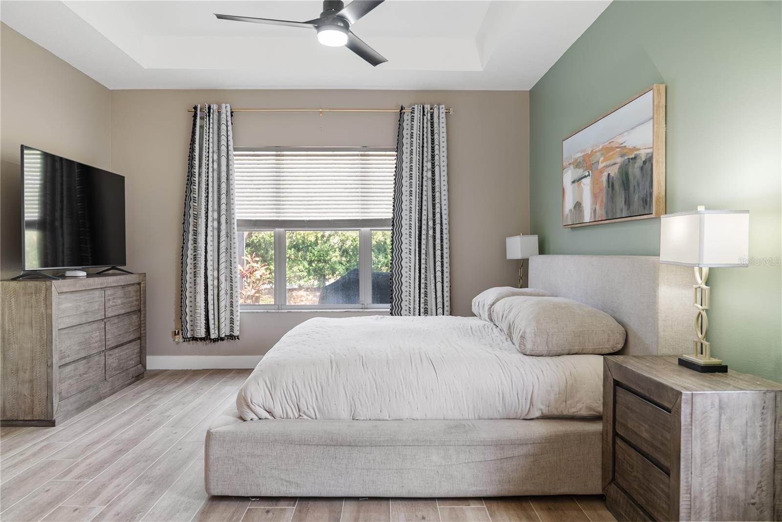 Image 27 of 47 For 12516 24th Street E