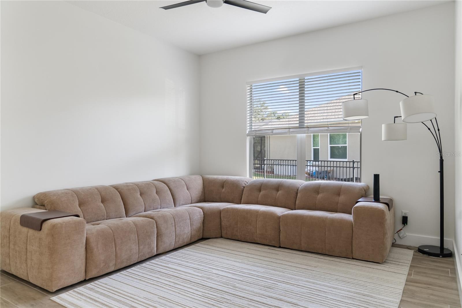 Image 9 of 47 For 12516 24th Street E