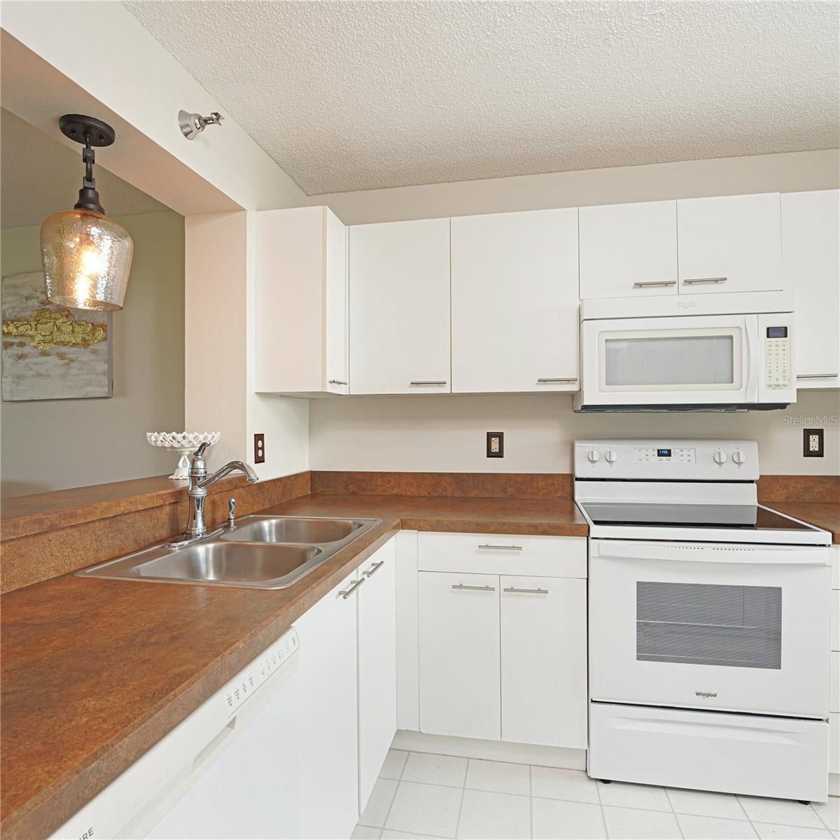 Image 7 of 32 For 3780 Pinebrook Circle 105