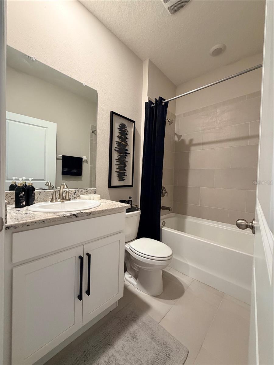 Image 28 of 51 For 17715 Cantarina Cove