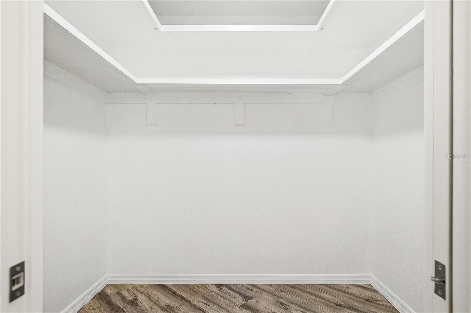 Image 17 of 22 For 2601 13th Street W