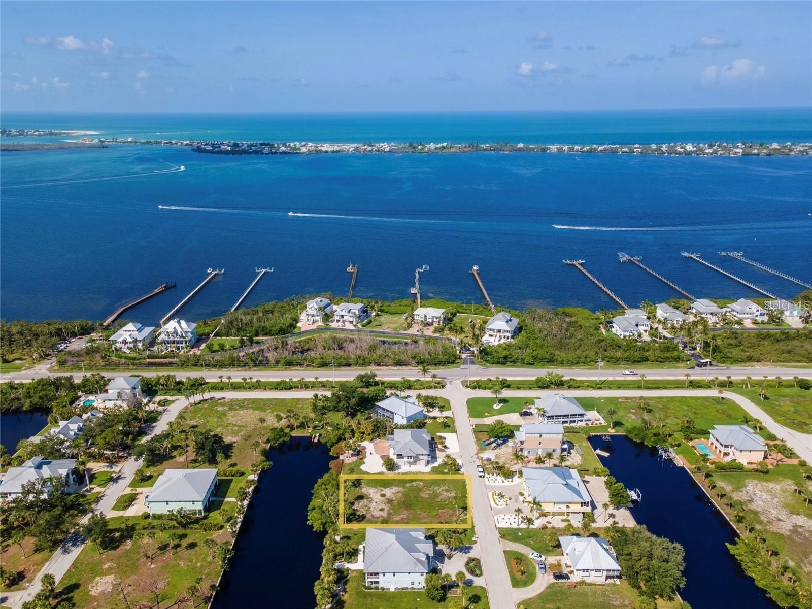 Image 7 of 8 For 13084 Via Cassia