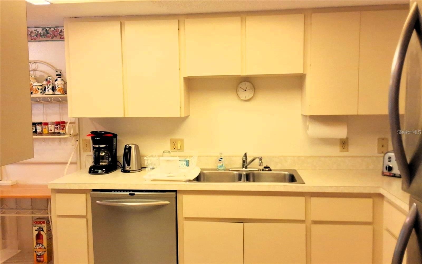 Image 9 of 36 For 6462 Wild Oak Bay Boulevard 245