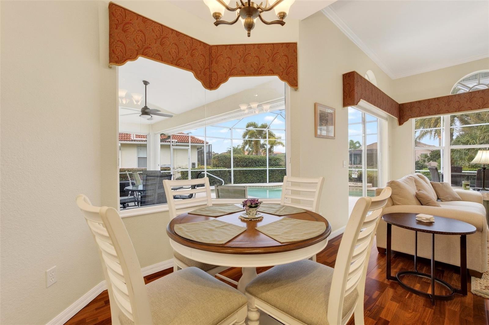 Image 23 of 54 For 4479 Via Del Villetti Drive