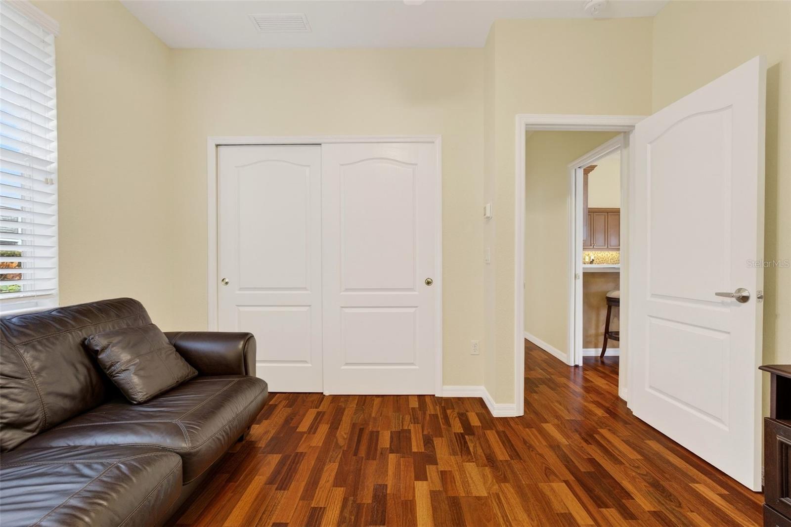 Image 36 of 54 For 4479 Via Del Villetti Drive