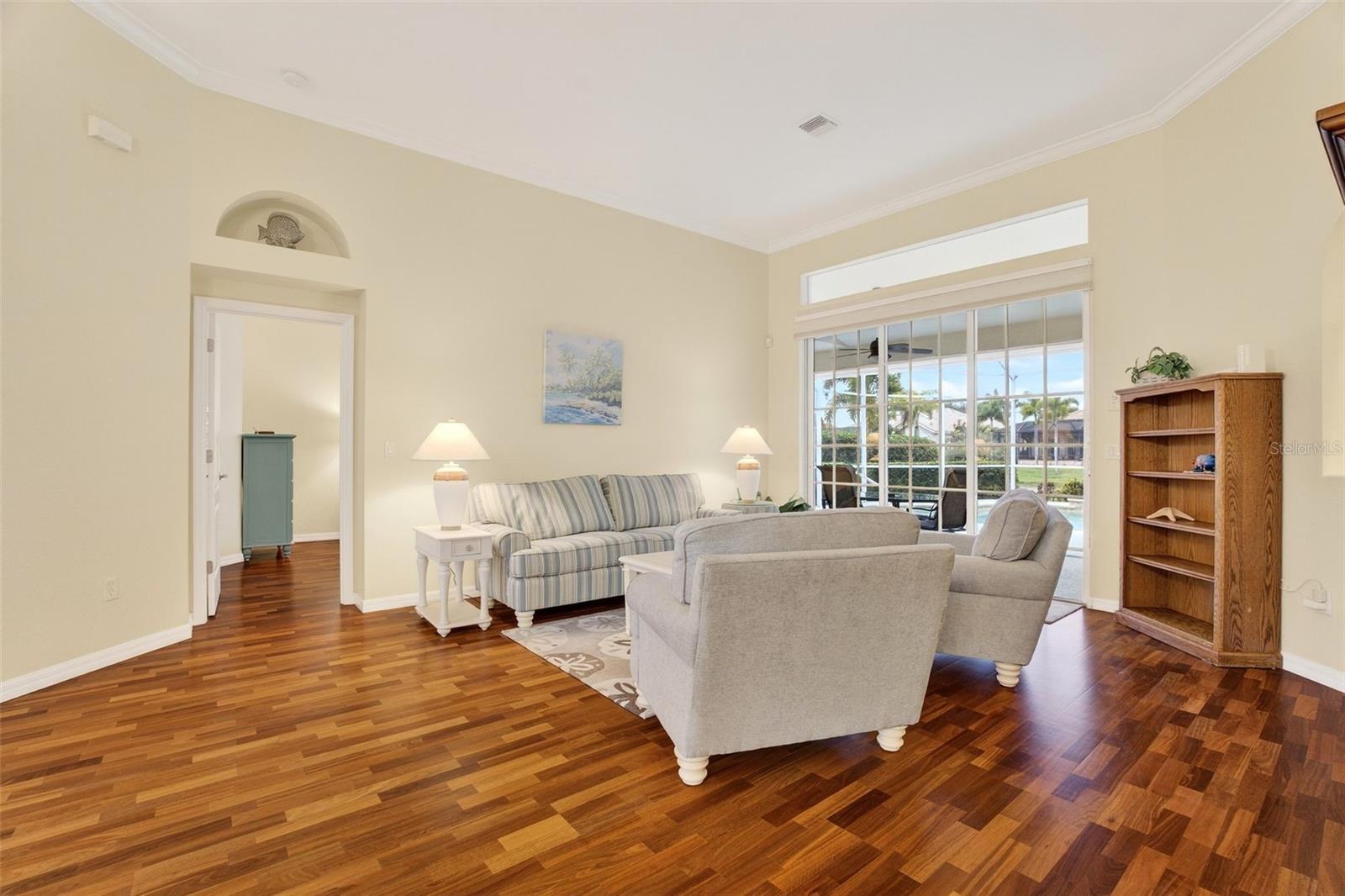 Image 5 of 54 For 4479 Via Del Villetti Drive