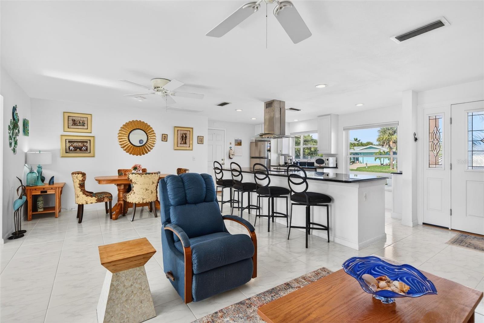 Image 18 of 69 For 104 22nd Street