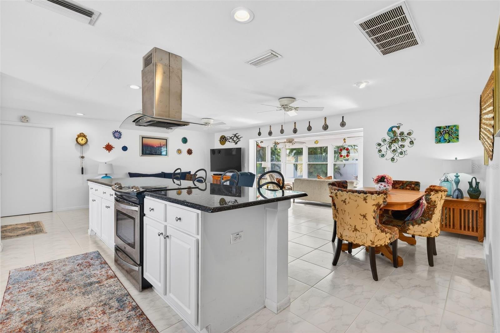 Image 24 of 69 For 104 22nd Street