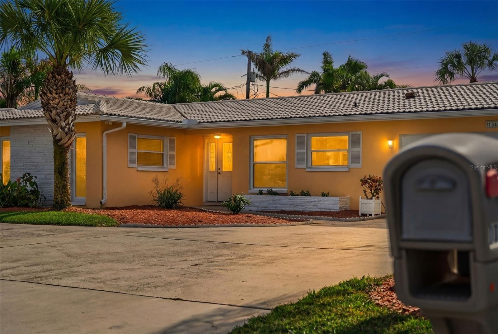 Image 8 of 69 For 104 22nd Street