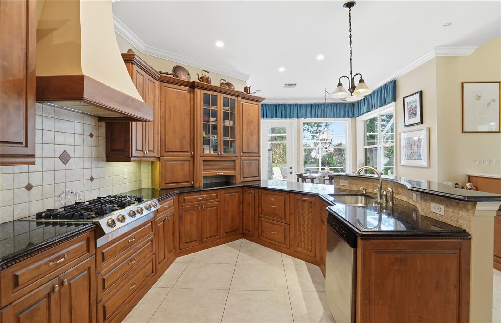 Image 12 of 62 For 4840 Jacaranda Heights Dr