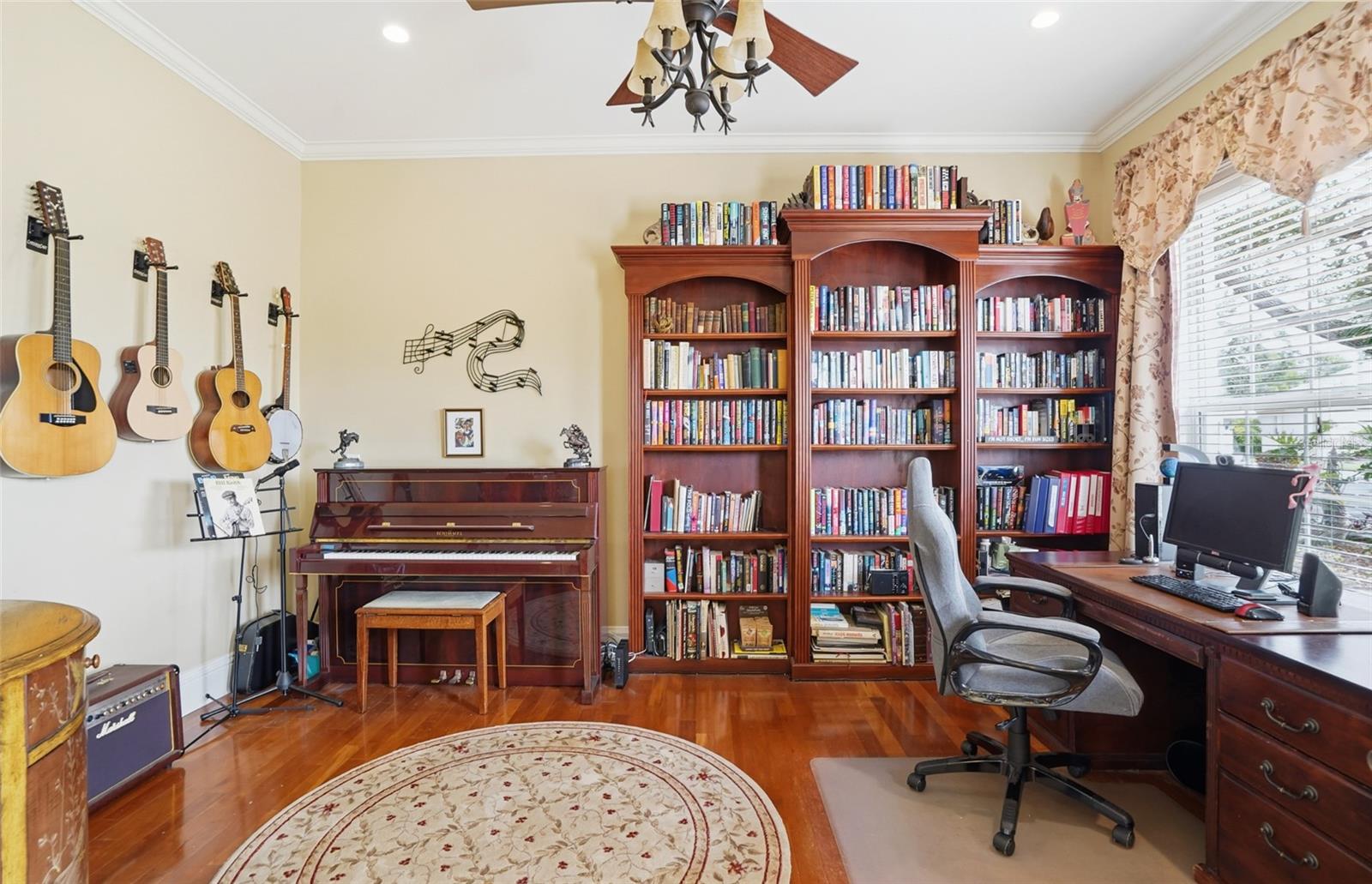 Image 40 of 62 For 4840 Jacaranda Heights Dr