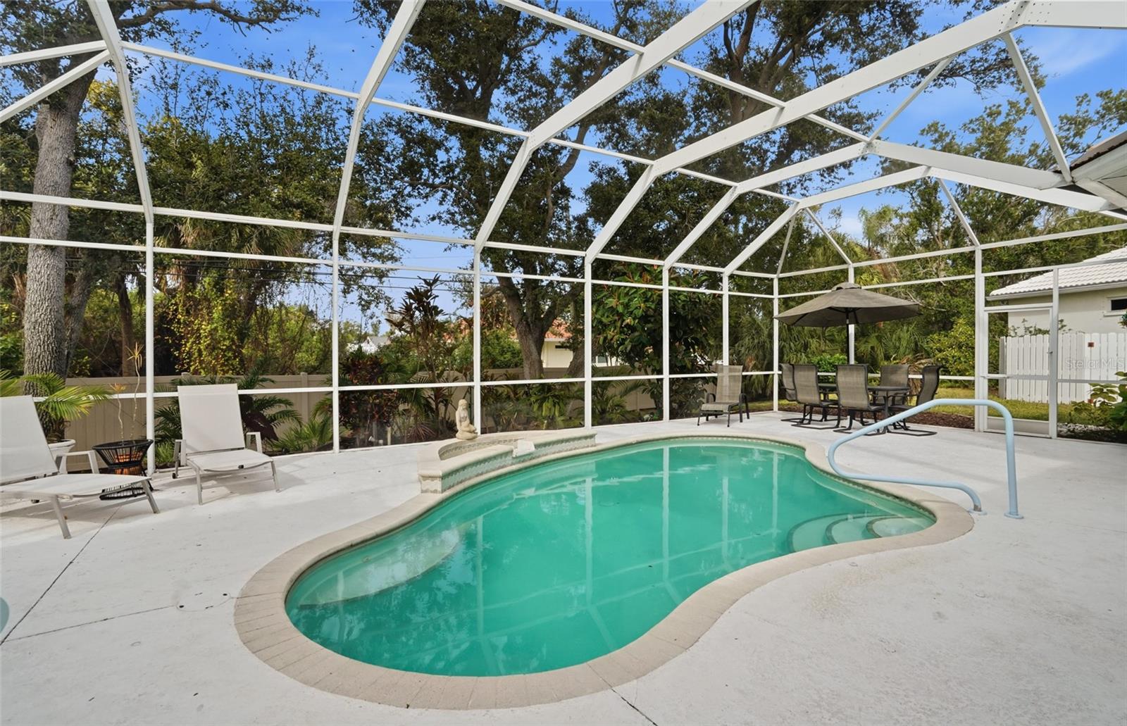 Image 45 of 62 For 4840 Jacaranda Heights Dr