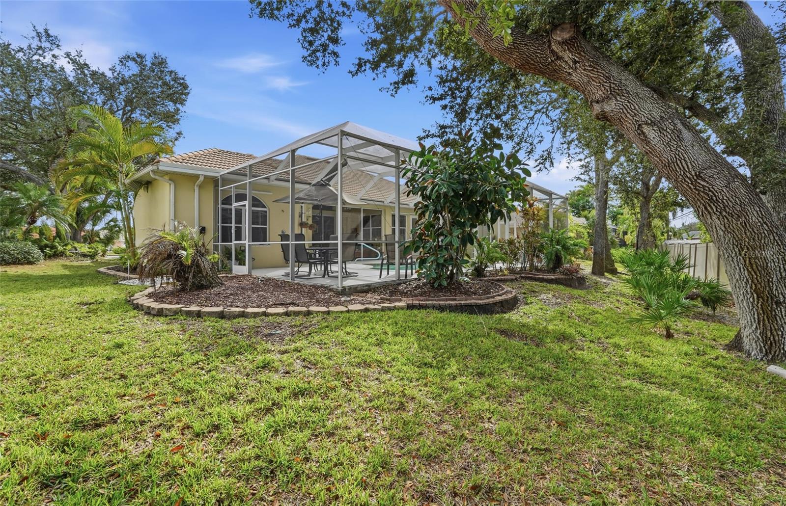 Image 50 of 62 For 4840 Jacaranda Heights Dr