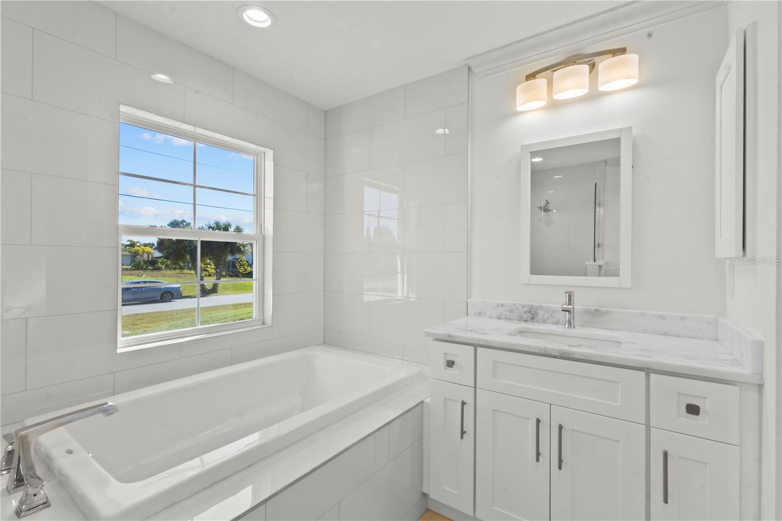 Image 24 of 59 For 2483 Herron Terrace