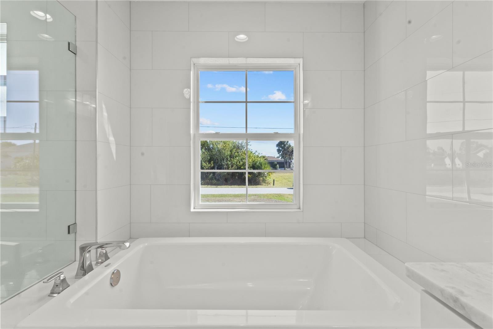 Image 26 of 59 For 2483 Herron Terrace