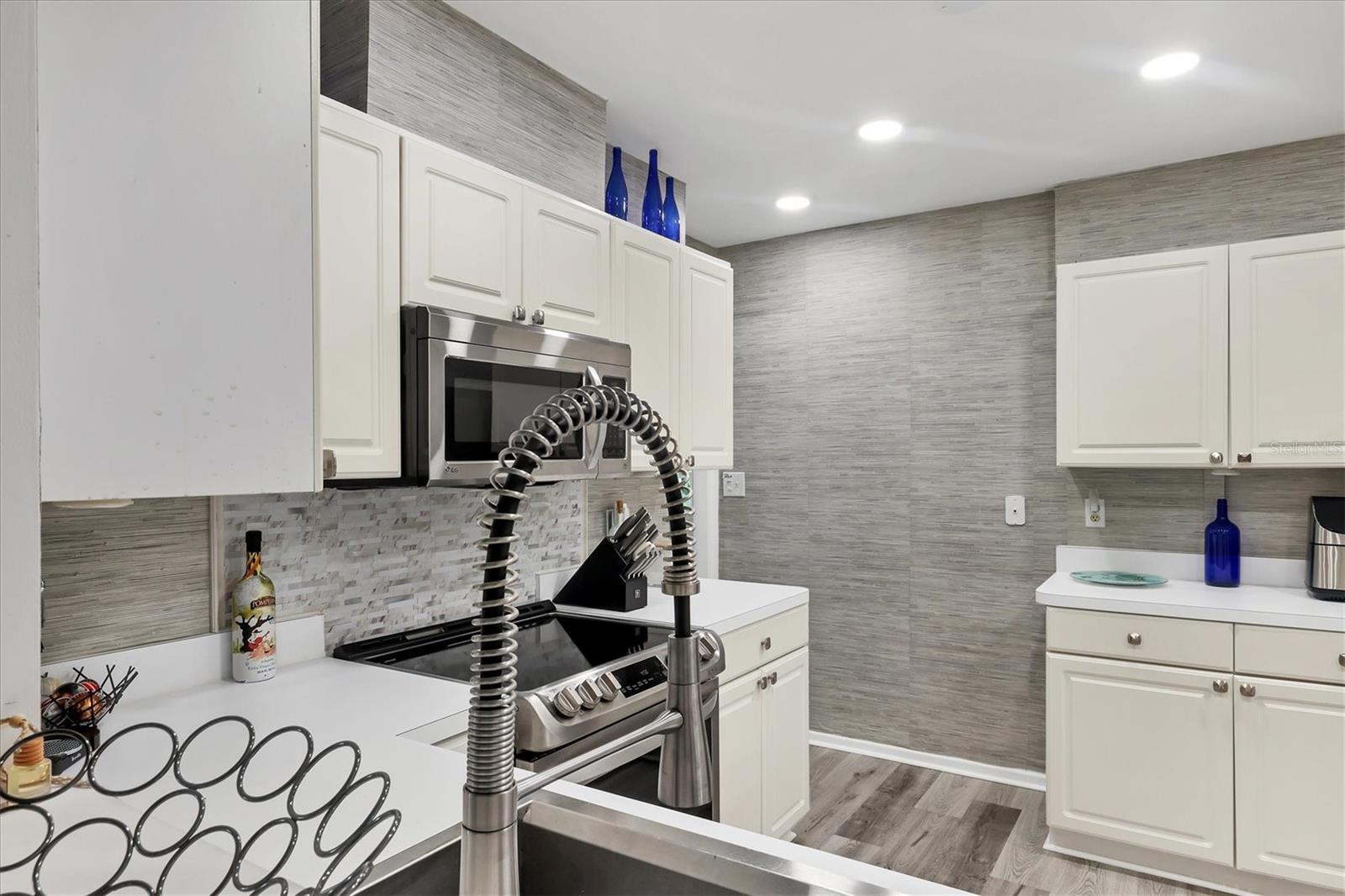 Image 19 of 64 For 1837 Upper Cove Terrace