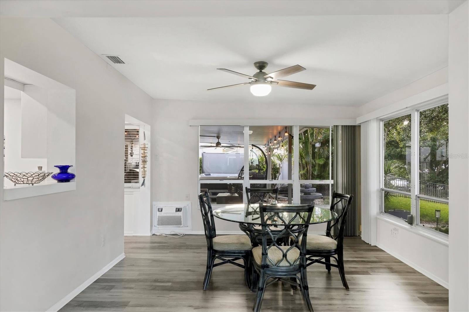 Image 22 of 64 For 1837 Upper Cove Terrace