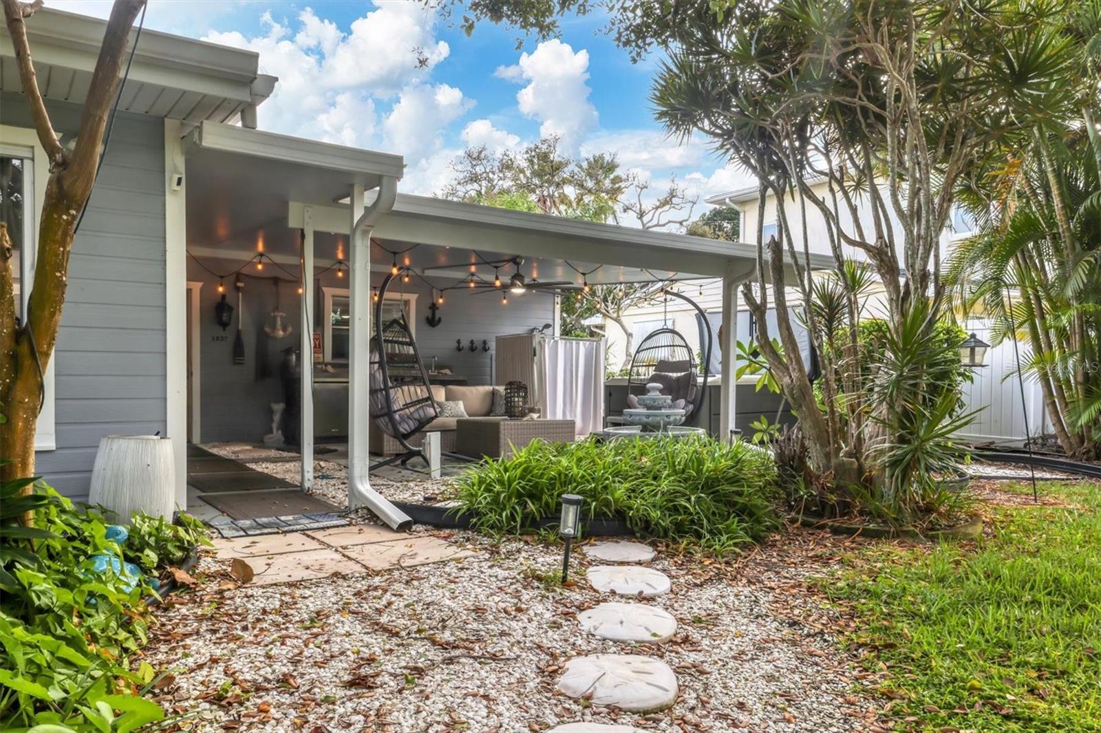 Image 39 of 64 For 1837 Upper Cove Terrace