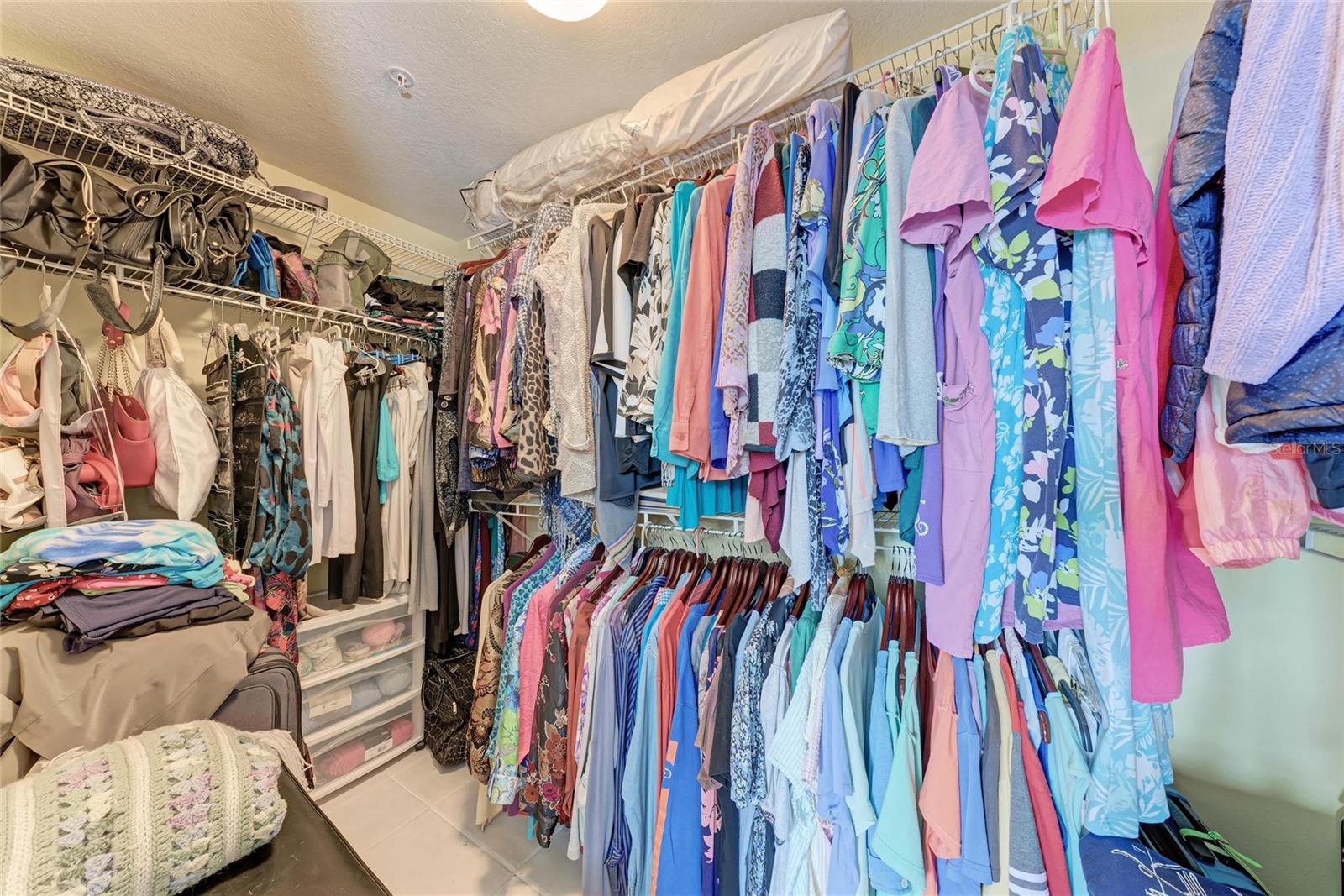 Image 22 of 75 For 23261 Banbury Way 501