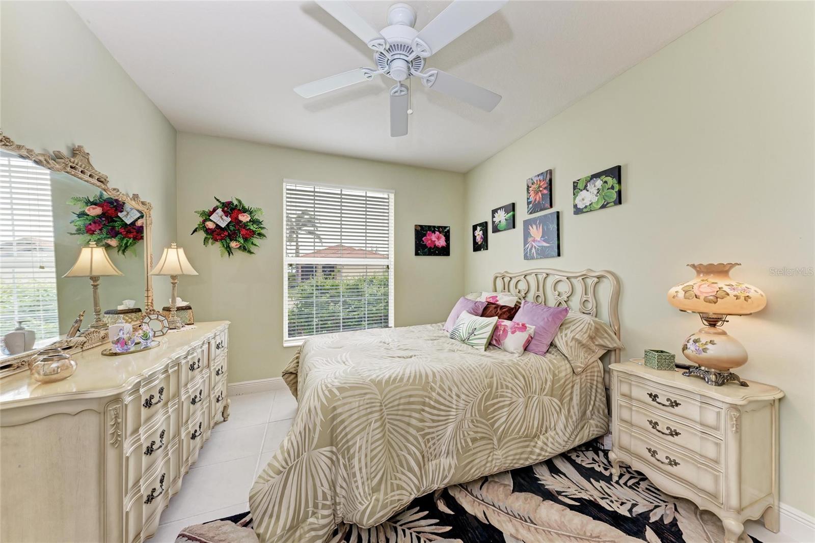 Image 26 of 75 For 23261 Banbury Way 501