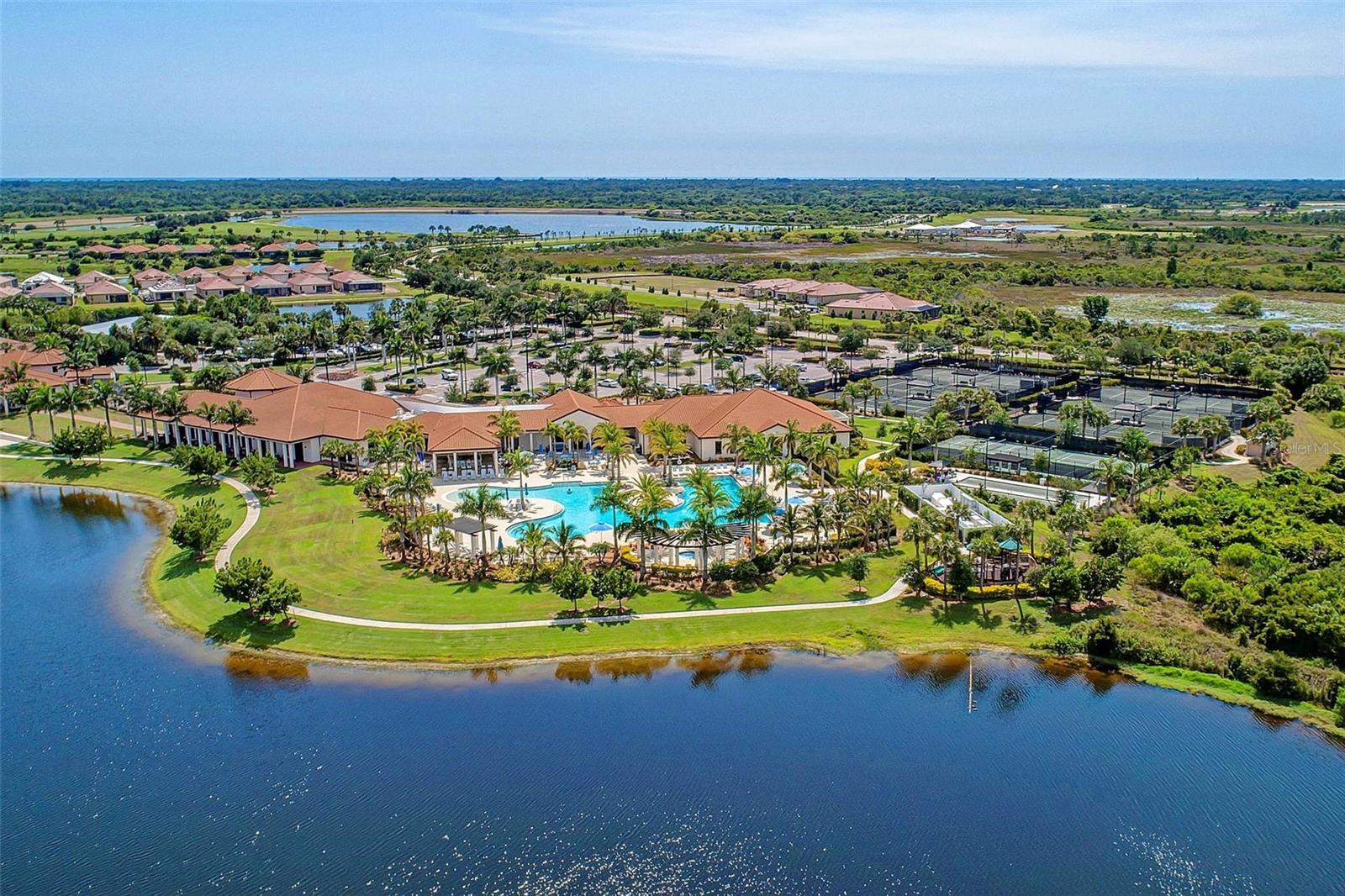 Image 43 of 75 For 23261 Banbury Way 501