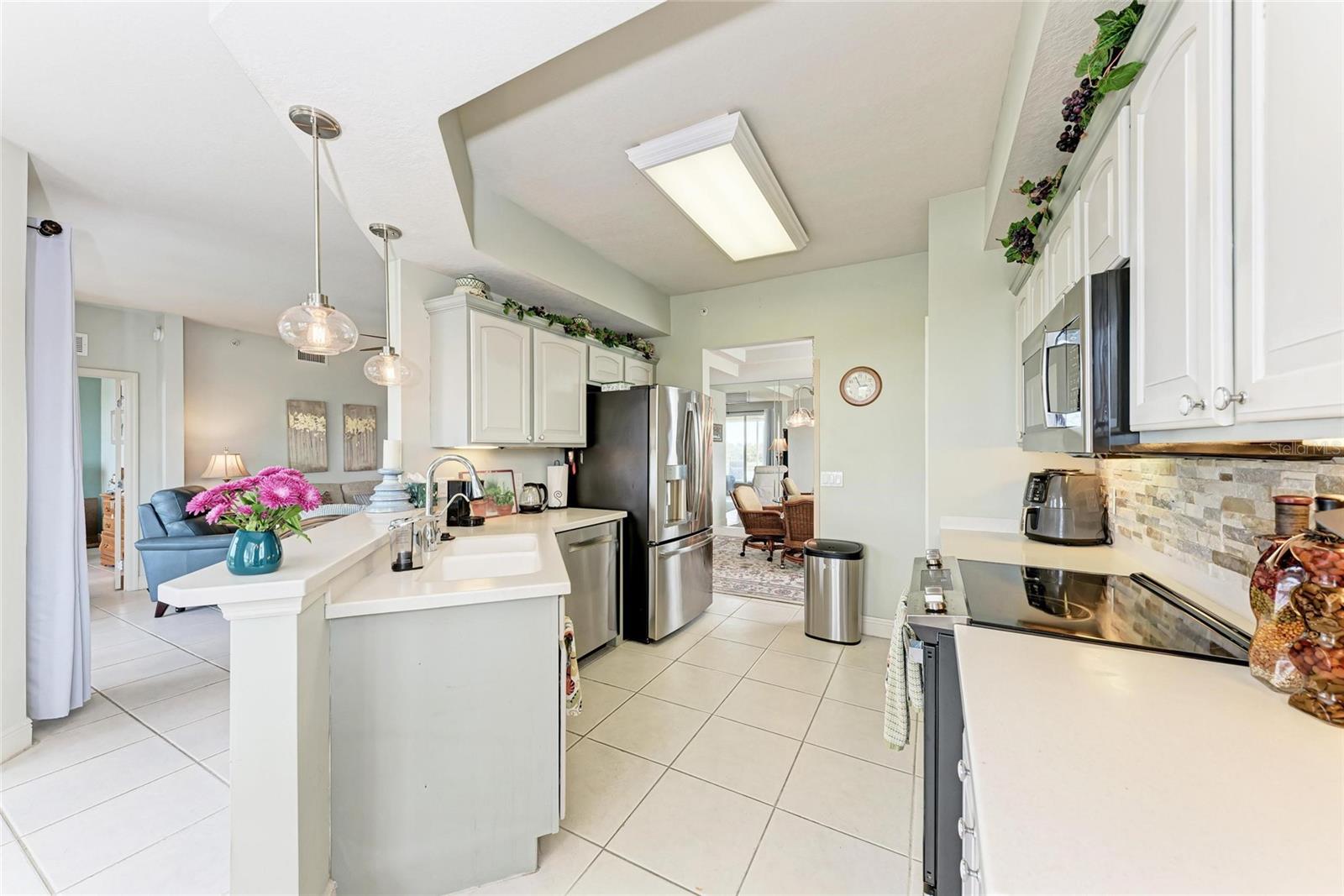 Image 9 of 75 For 23261 Banbury Way 501