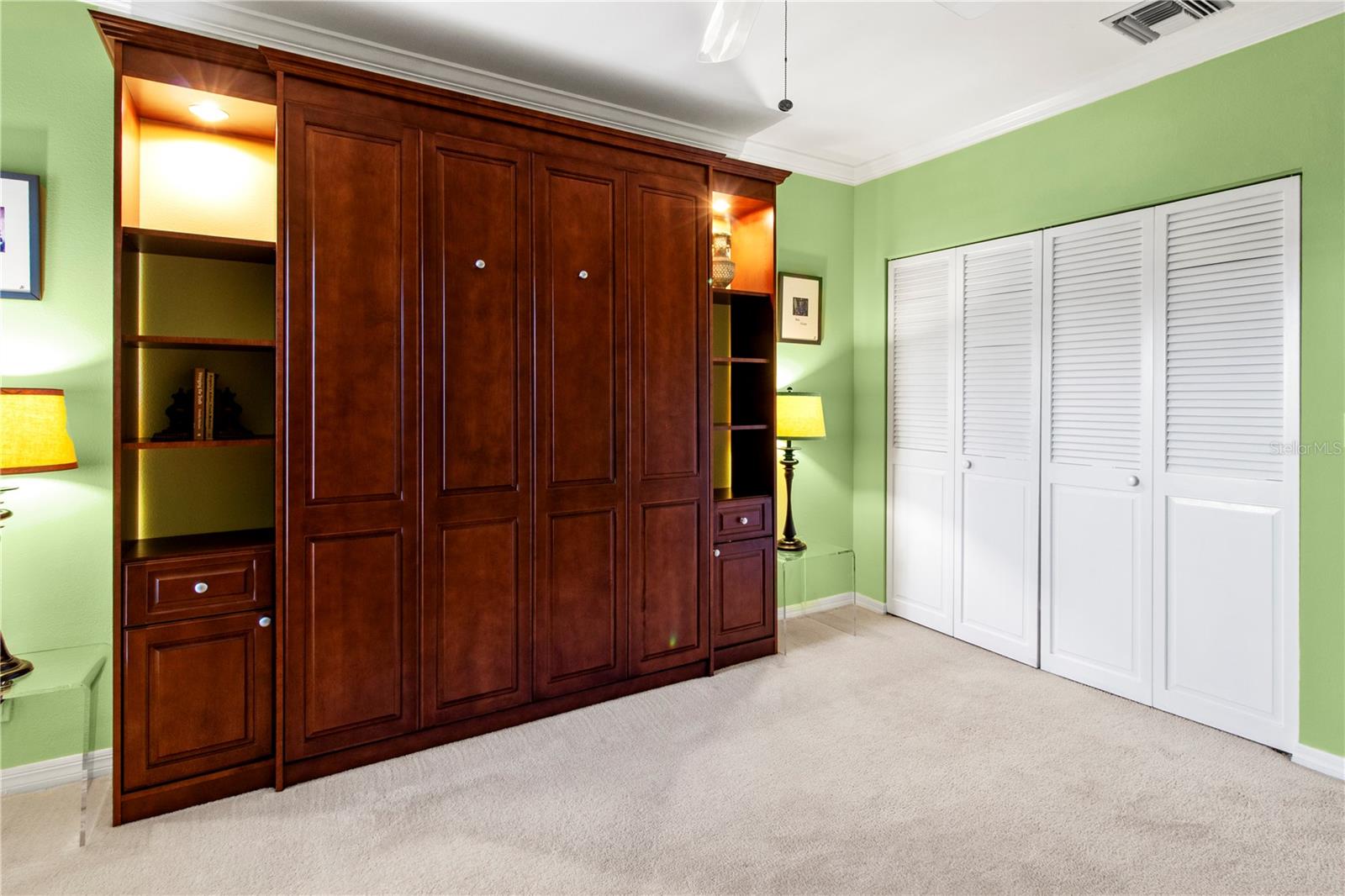 Image 20 of 45 For 4565 Bay Club Drive 27