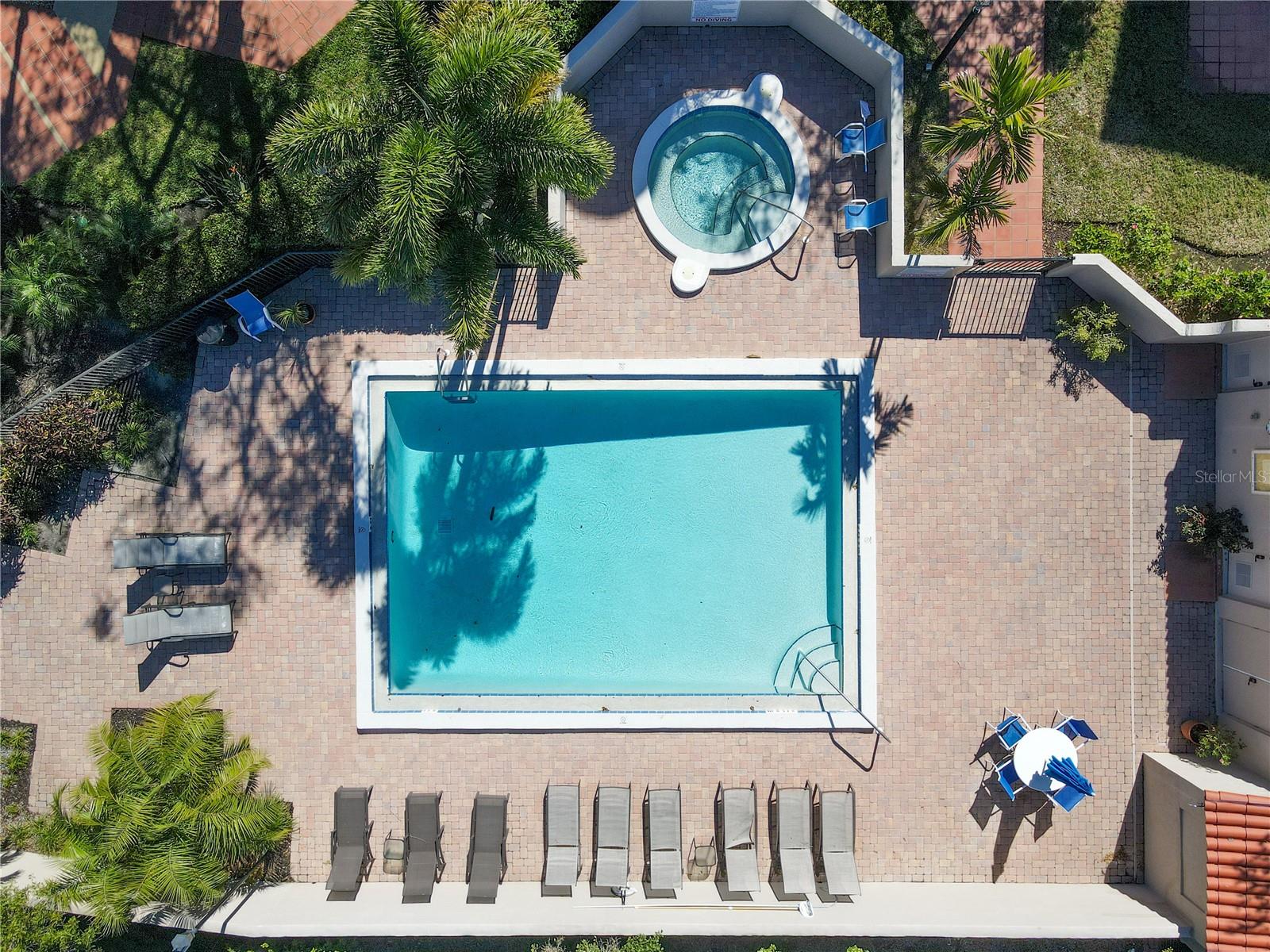 Image 26 of 45 For 4565 Bay Club Drive 27