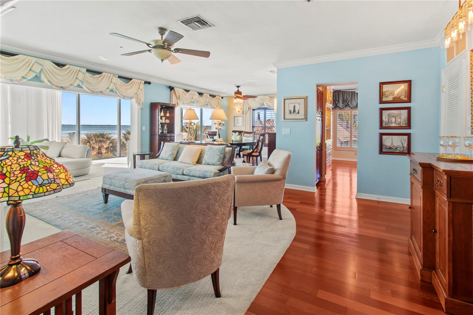 Image 9 of 45 For 4565 Bay Club Drive 27