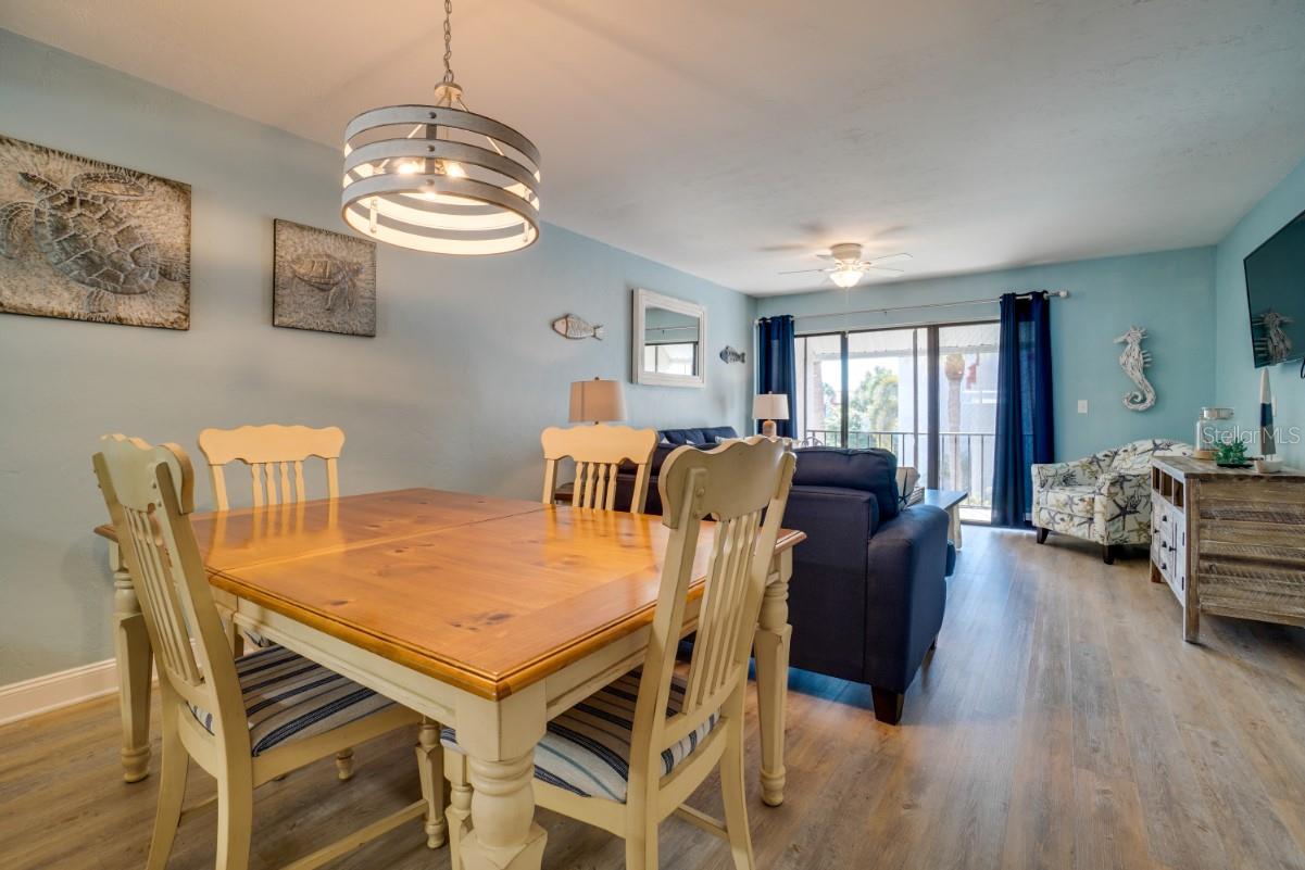 Image 8 of 28 For 1801 Gulf Drive N 211