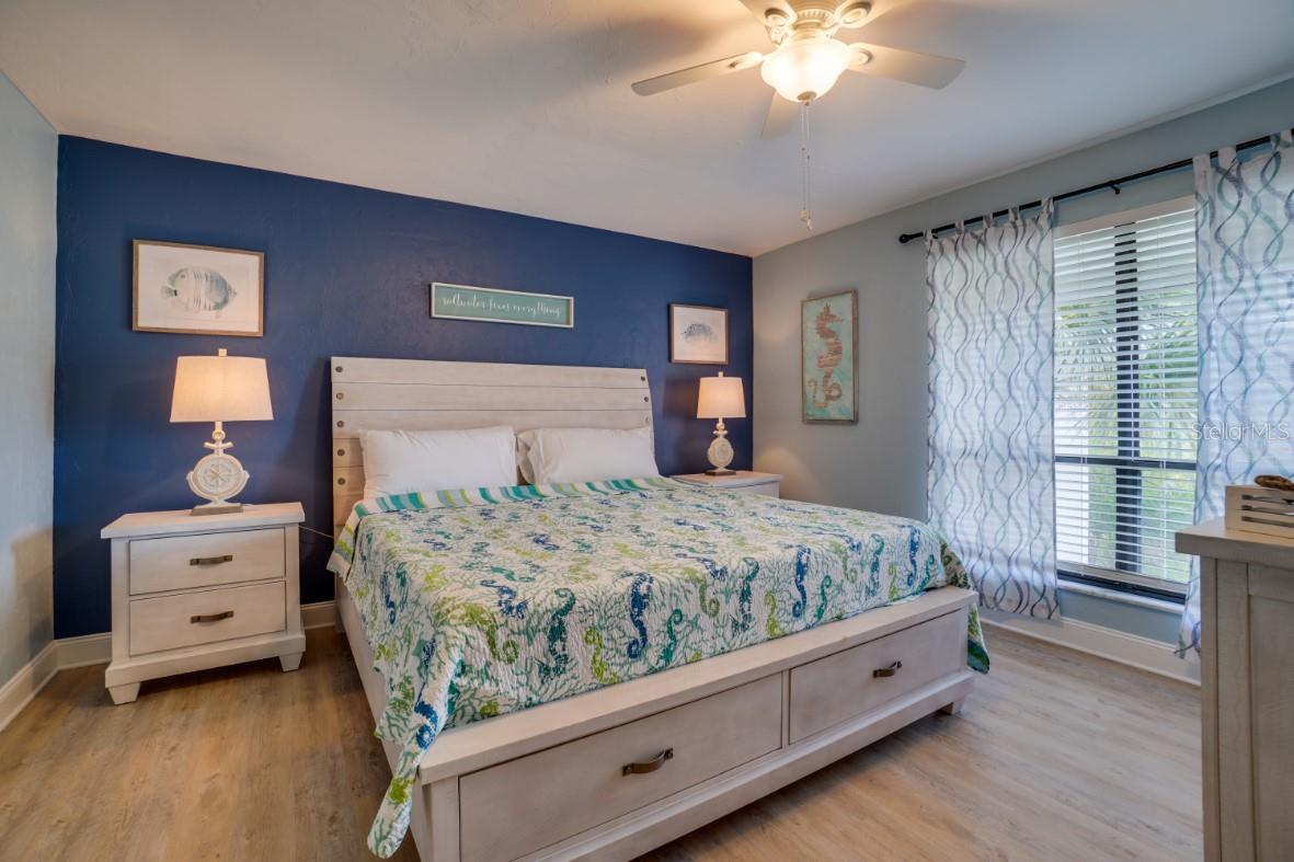 Image 9 of 28 For 1801 Gulf Drive N 211