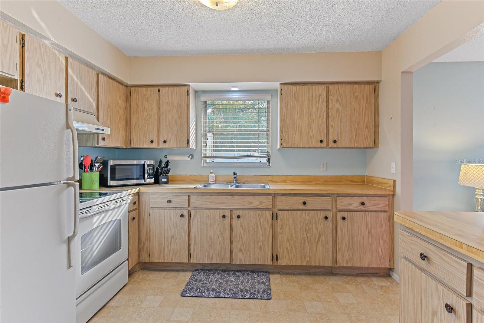 Image 14 of 41 For 140 Avenida De La Isla