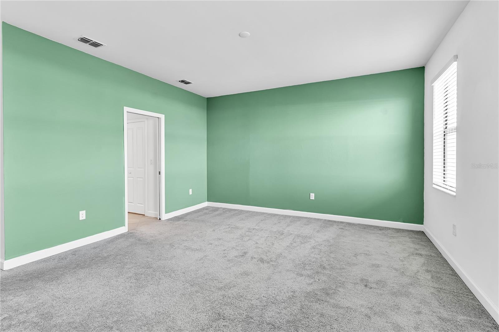 Image 9 of 46 For 15127 Lyla Terrace