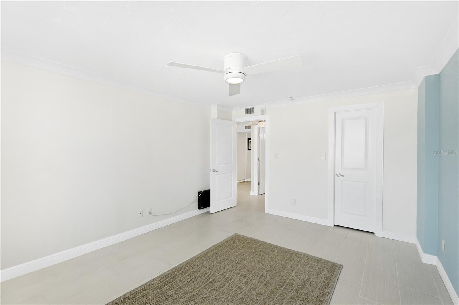 Image 15 of 39 For 101 Gulfstream Avenue 14d