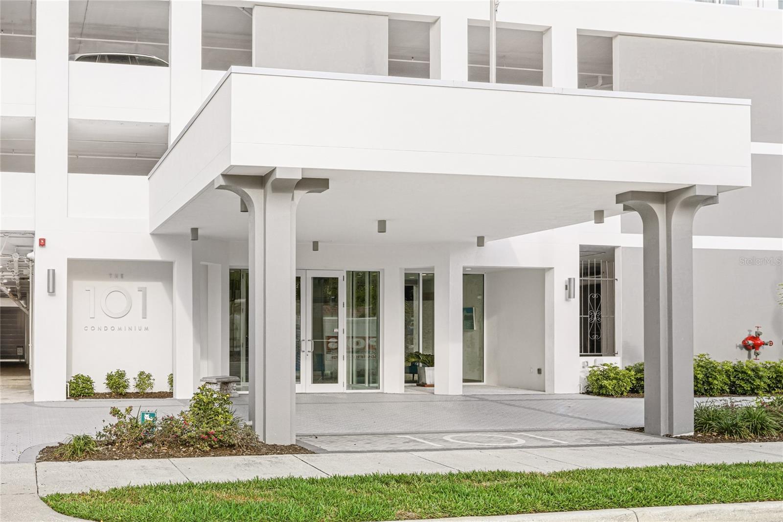 Image 2 of 39 For 101 Gulfstream Avenue 14d